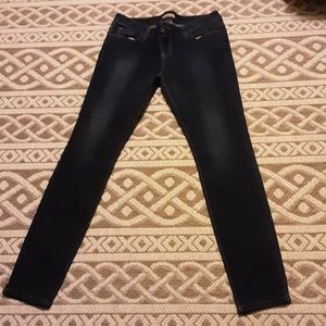 GUESS SKINNY JEANS